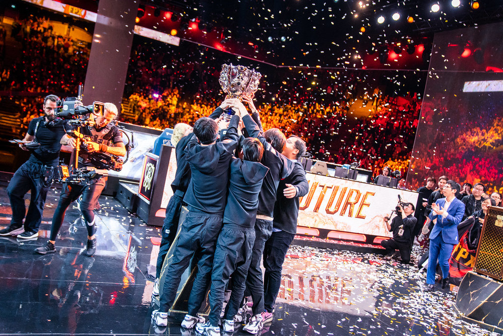 KPL总决赛第二日激战：狼队背靠背连胜梦，精彩对决即将揭晓-电竞牛官网